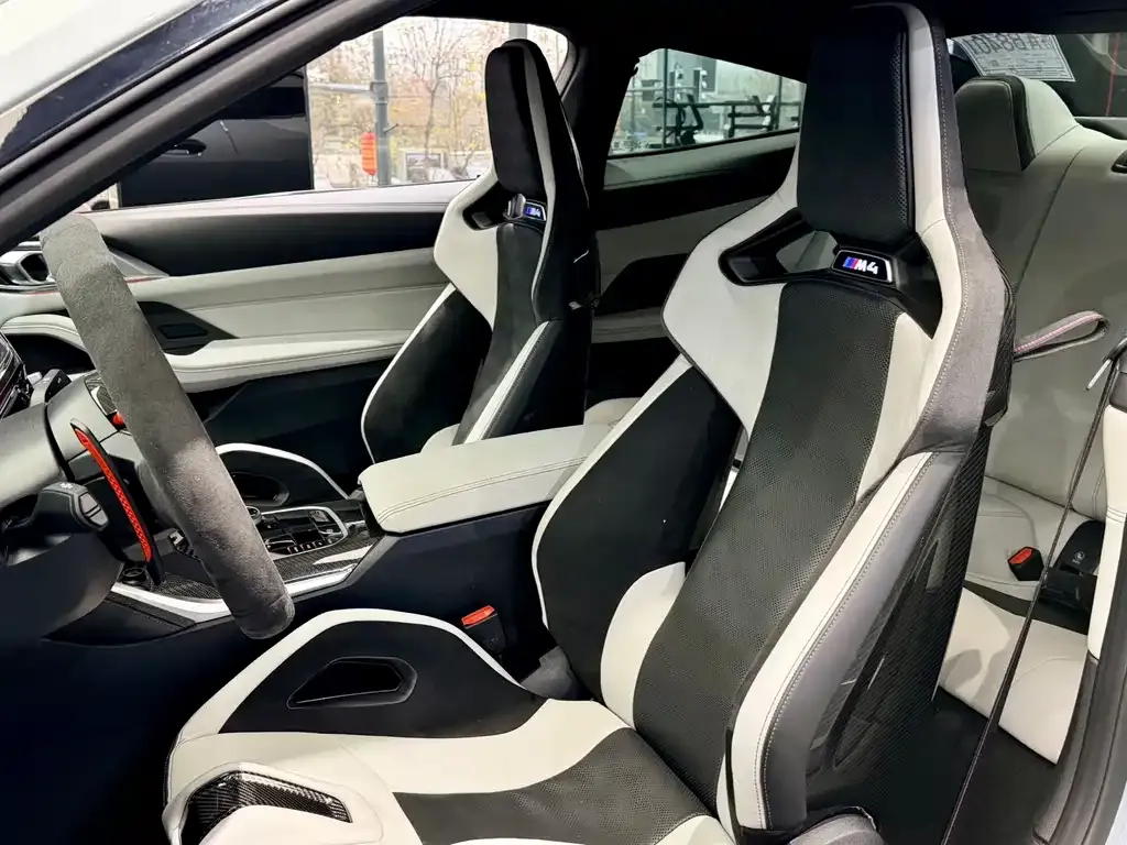 BMW M4 2025 из CN, фото 9