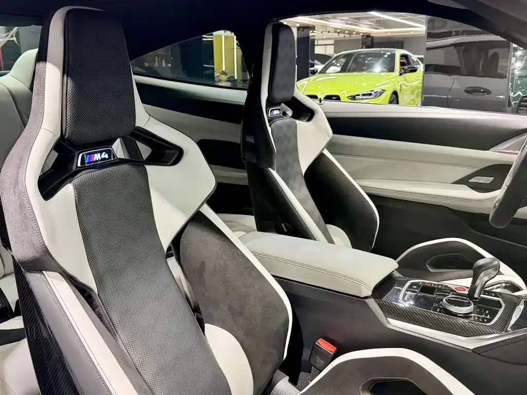 BMW M4 2025 из CN, фото 7