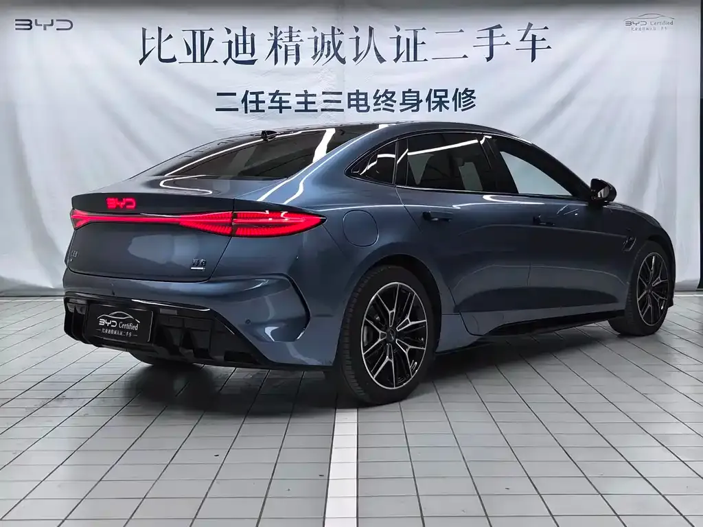 BYD Seal — фото 3