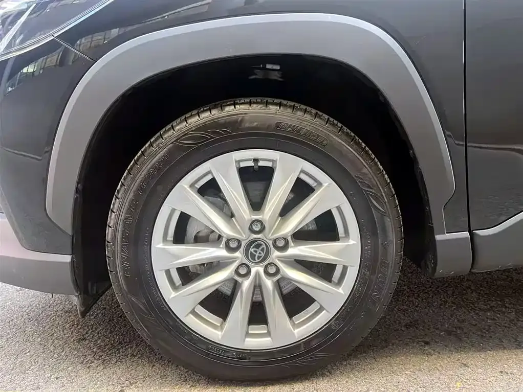 Toyota Corolla Cross 2025 из CN, фото 8
