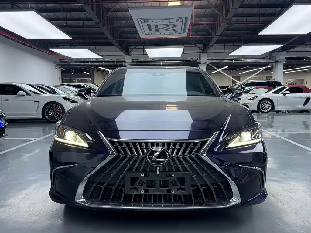 Lexus ES 2023 из CN, фото 4