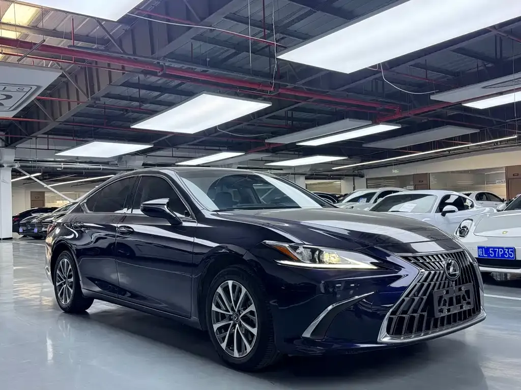 Lexus ES 2023 из CN, фото 9