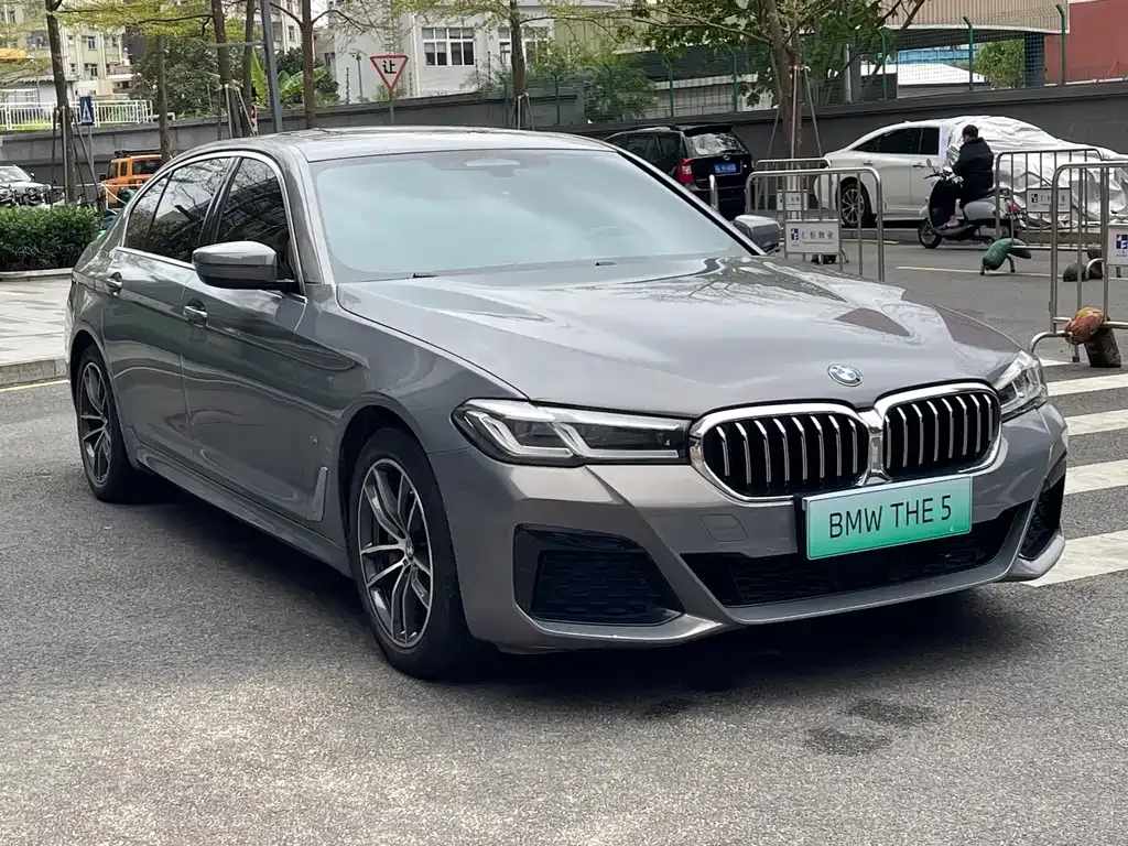 BMW 5 Series New Energy — фото 7