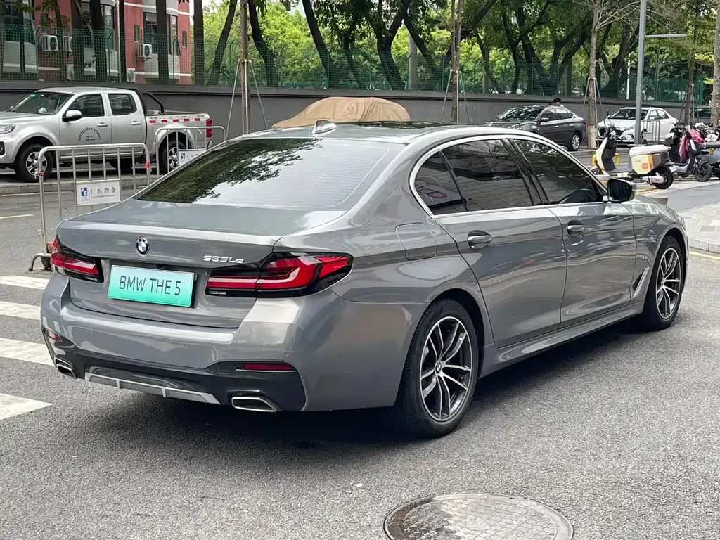 BMW 5 Series New Energy — фото 4