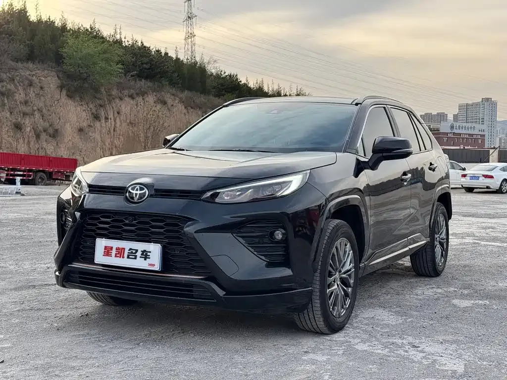 Toyota Wildlander — фото 1
