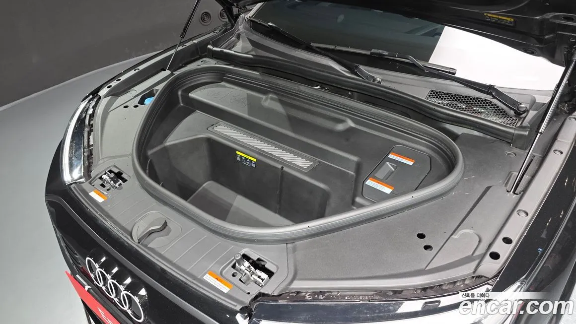 Audi Q6 e-tron 2025 из KR, фото 8