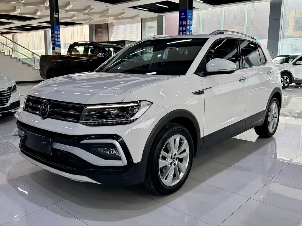 Volkswagen T-Cross — фото 1