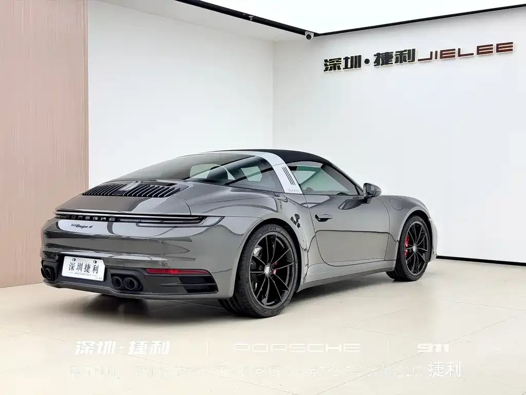 Porsche 911 2021 из CN, фото 8