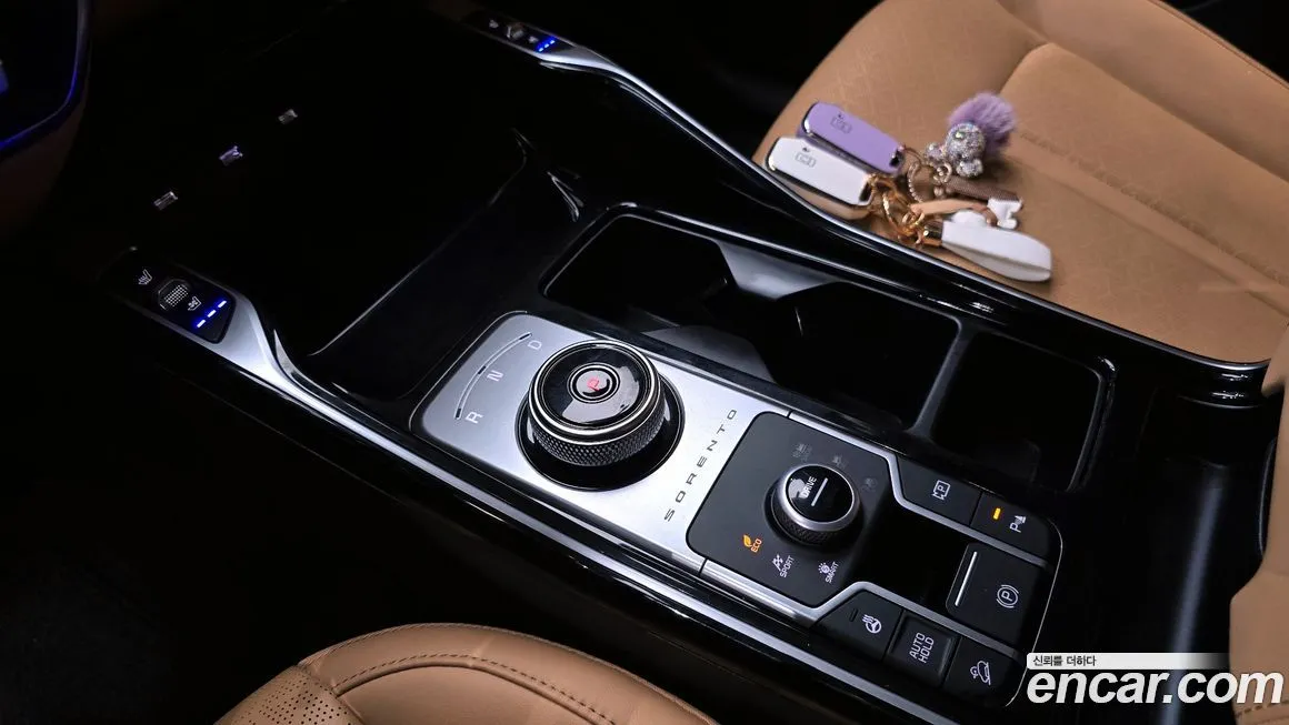 Kia Sorento — фото 6