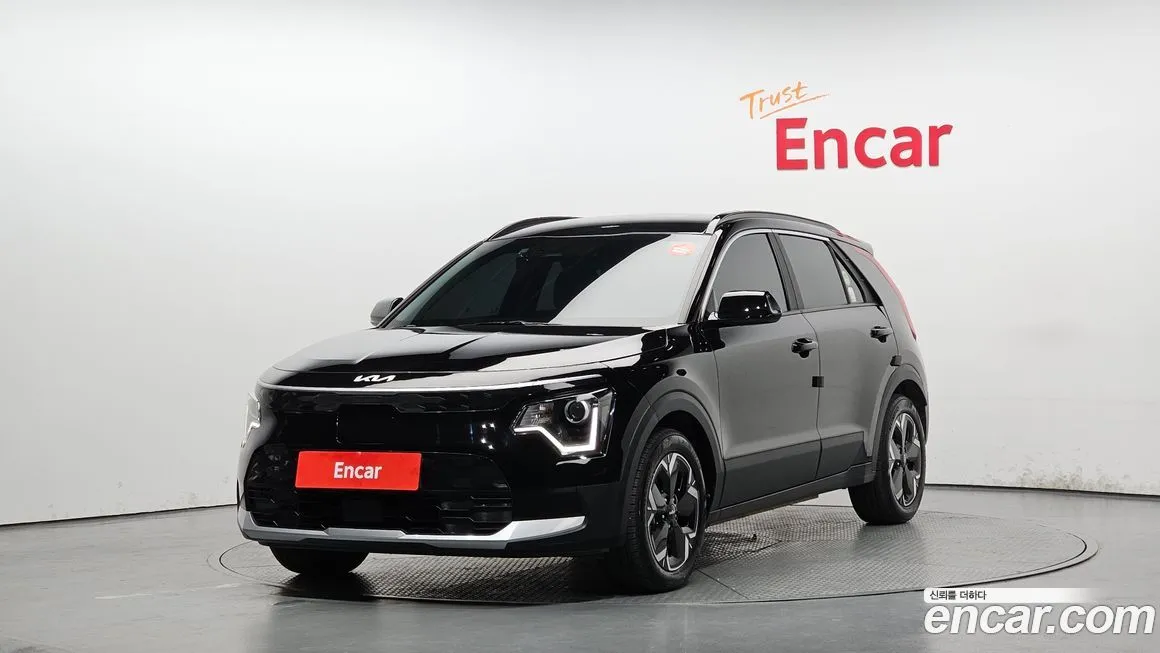 Kia Niro — фото 1