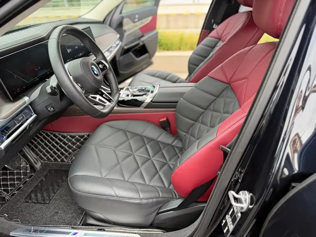 BMW 7 Series 2024 из CN, фото 4