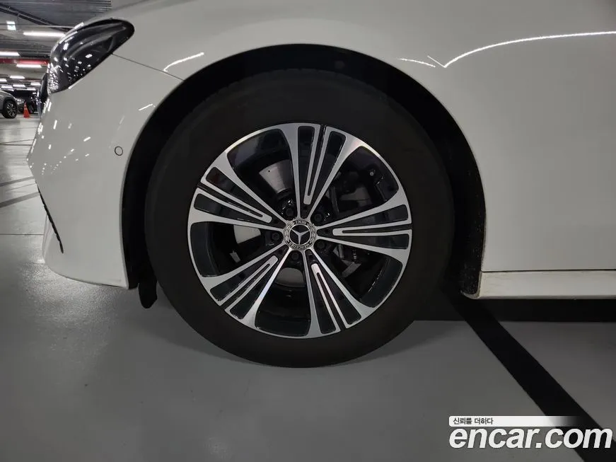 Mercedes-Benz E-Class 2025 из KR, фото 3