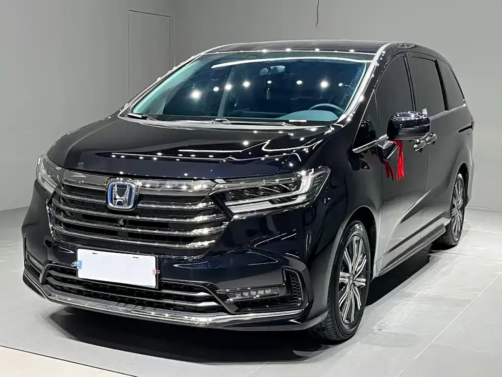 Honda Odyssey — фото 1