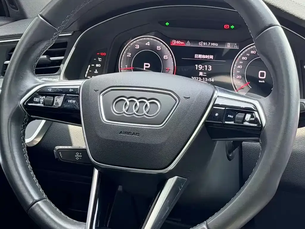 Audi A6L — фото 4
