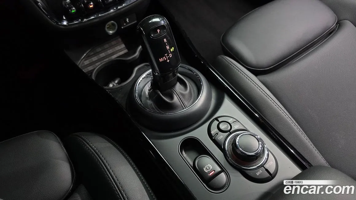 Mini Clubman 2023 из KR, фото 9