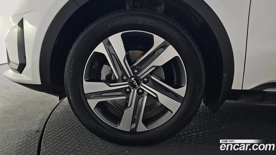 Kia Sorento — фото 7