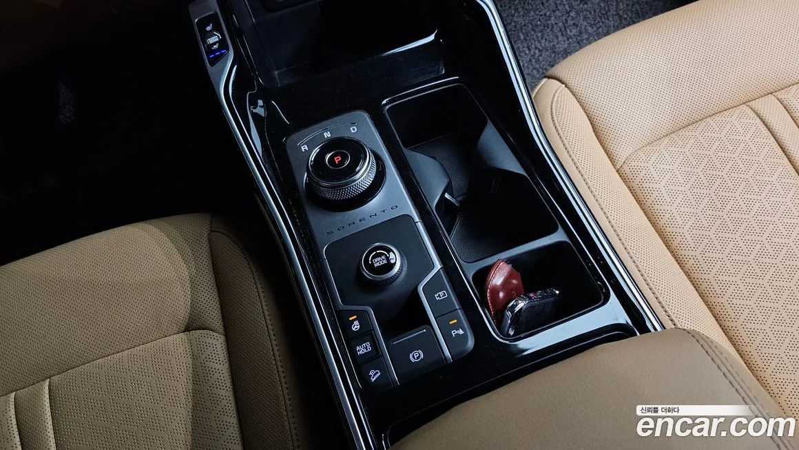 Kia Sorento — фото 10