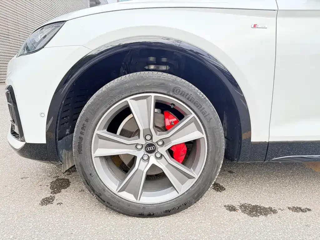 Audi Q5L Sportback 2024 из CN, фото 4