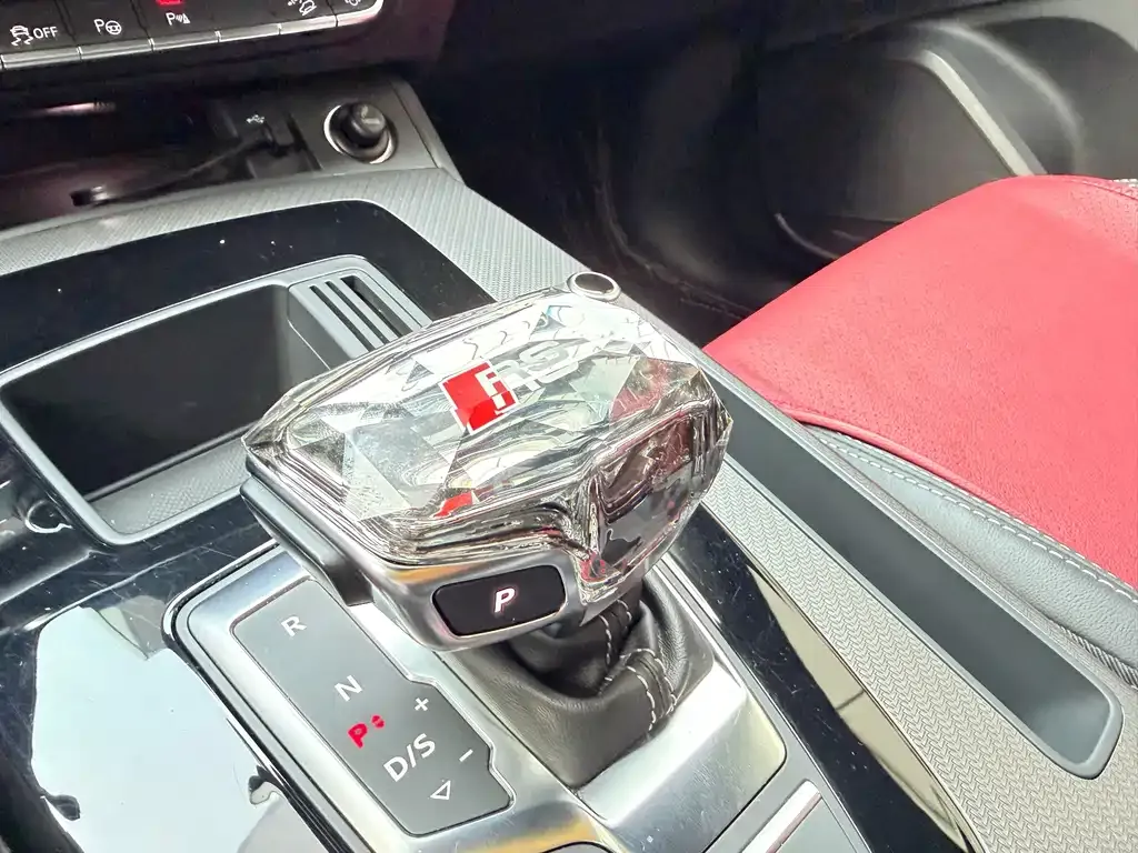 Audi Q5L Sportback 2024 из CN, фото 9