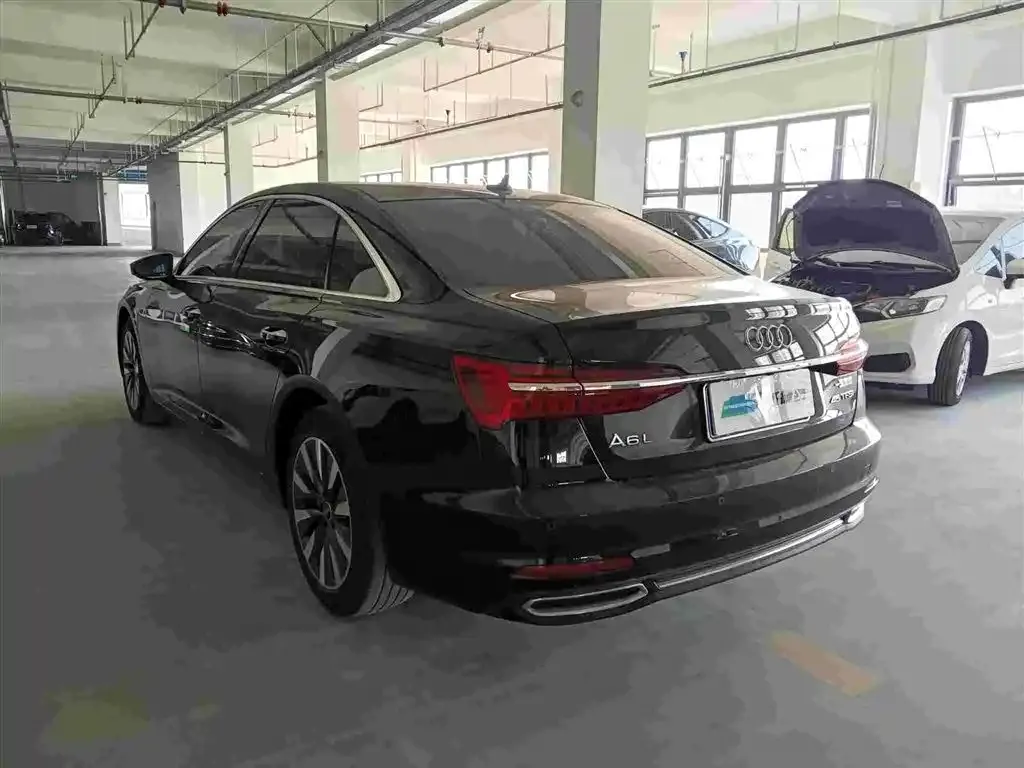 Audi A6L 2022 из CN, фото 5