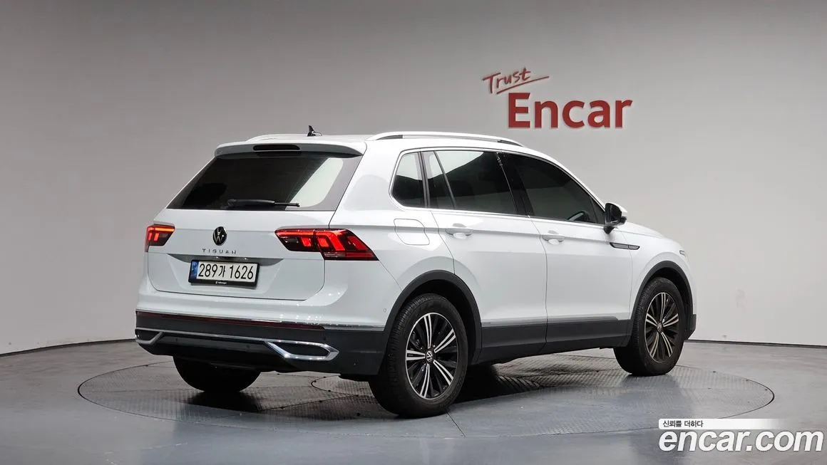 Volkswagen Tiguan 2021 из KR, фото 2