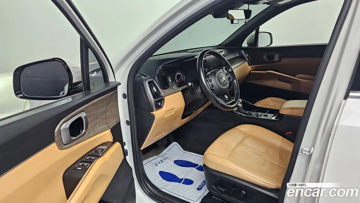 Kia Sorento — фото 5