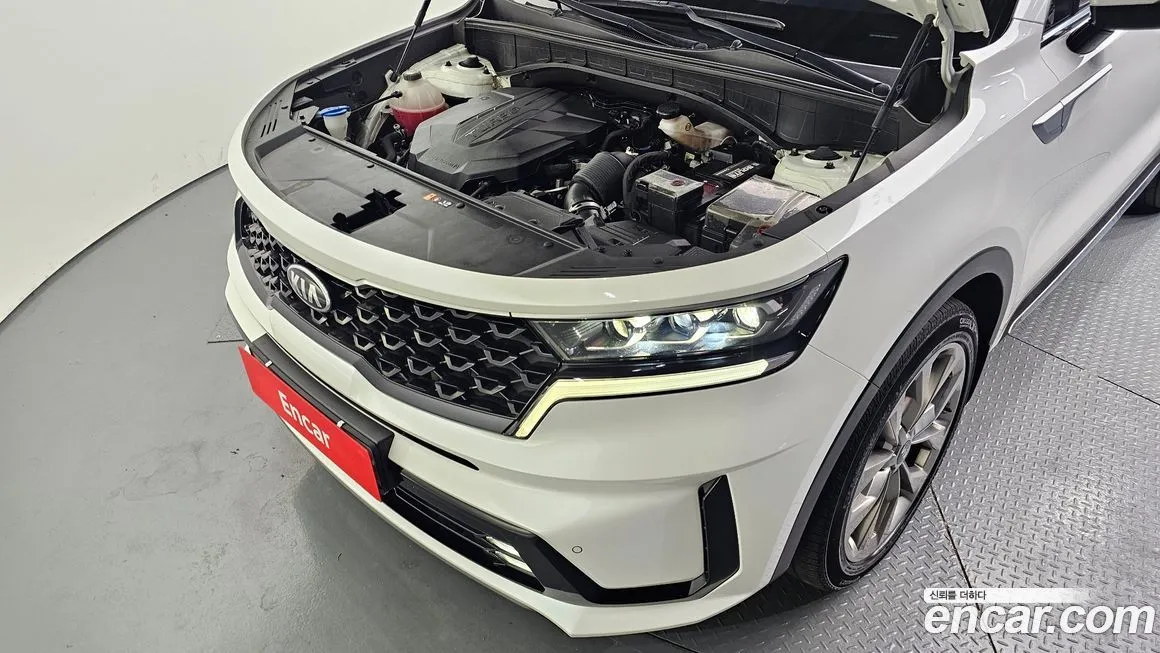 Kia Sorento — фото 10
