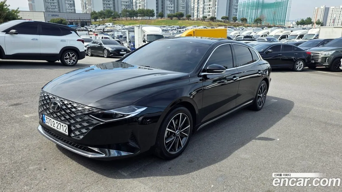 Hyundai Grandeur — фото 1