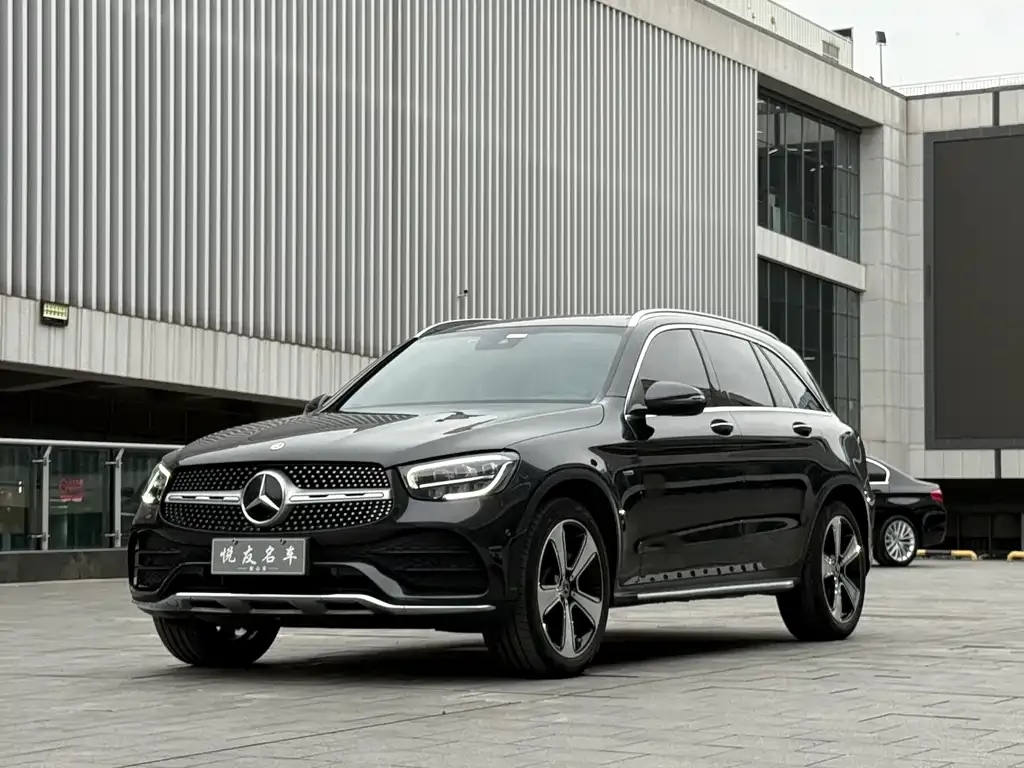 Mercedes-Benz GLC — фото 1