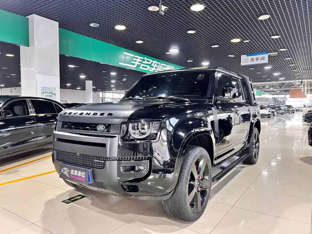 Land Rover Defender — фото 1