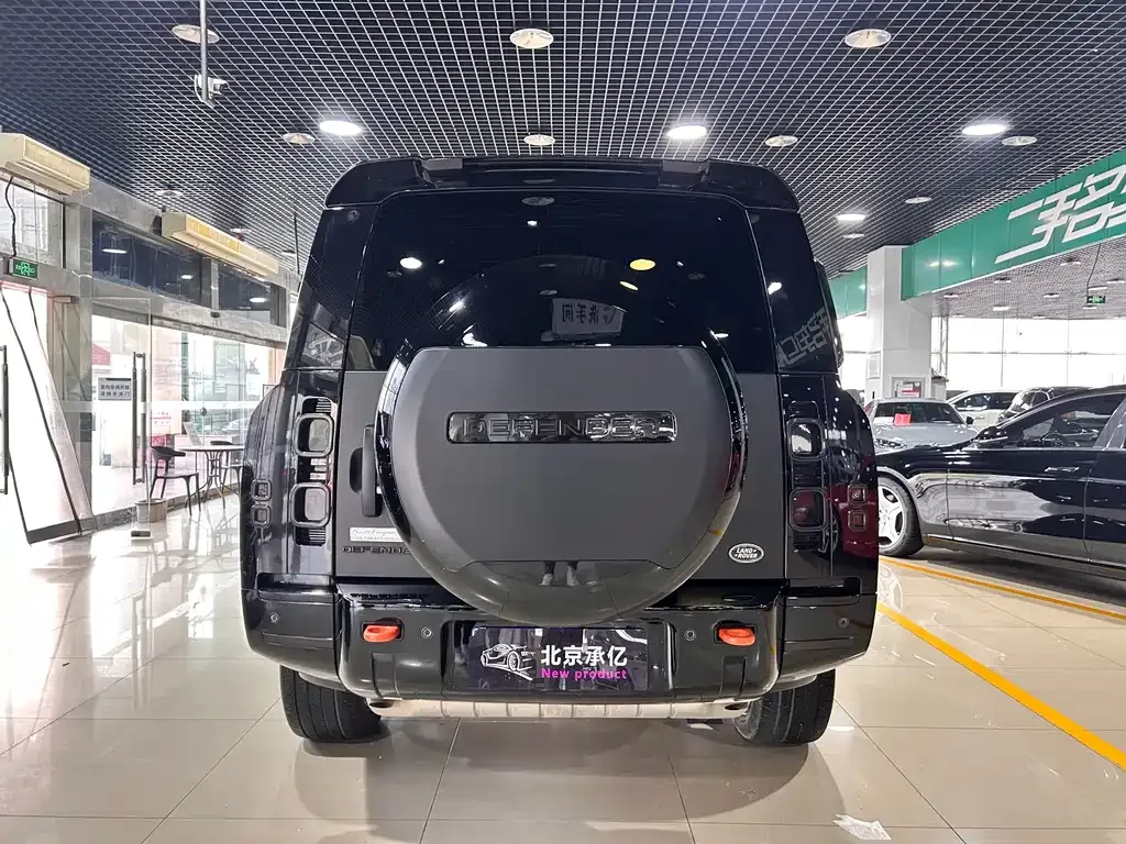 Land Rover Defender — фото 5
