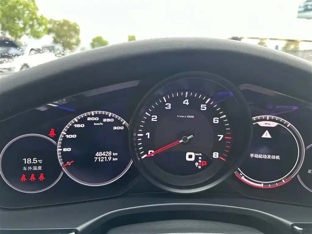 Porsche Panamera 2023 из CN, фото 2