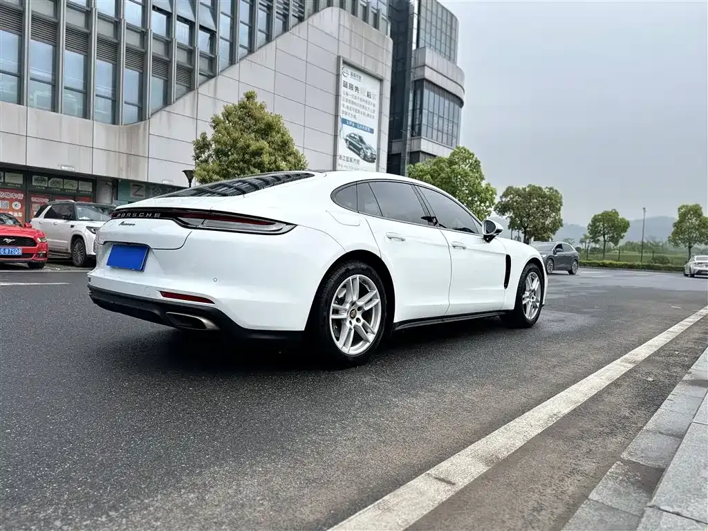 Porsche Panamera 2023 из CN, фото 10