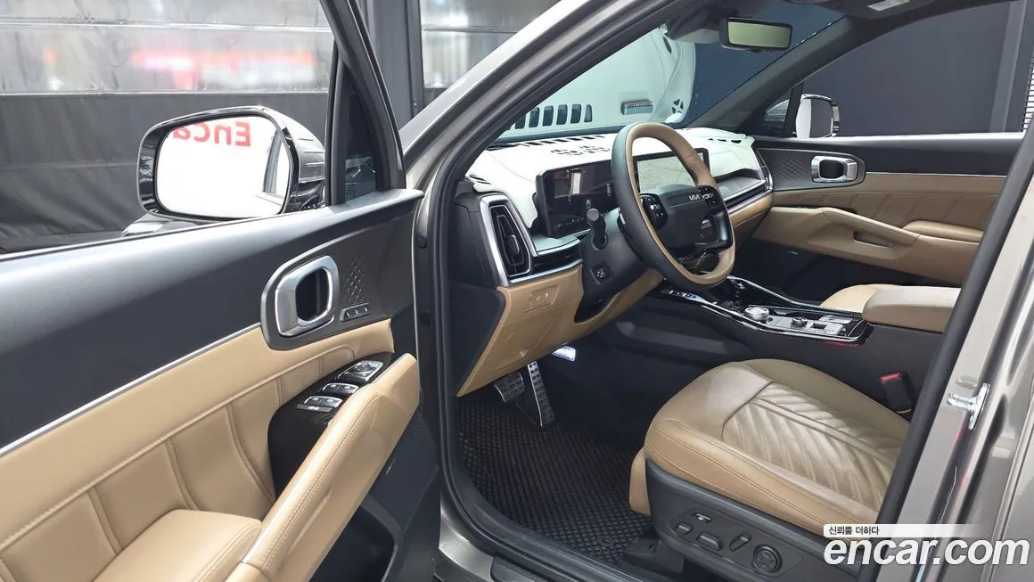 Kia Sorento — фото 6