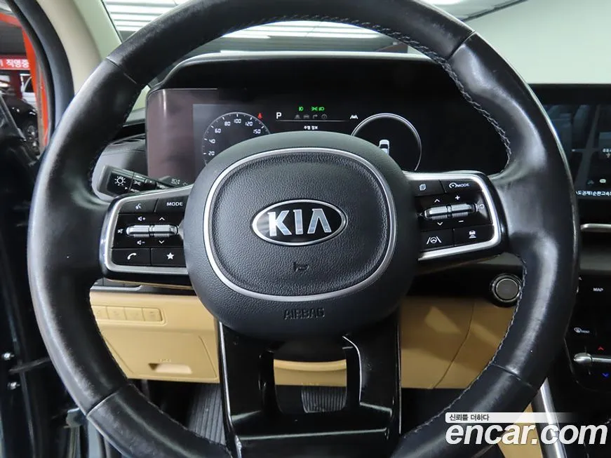 Kia Carnival — фото 6