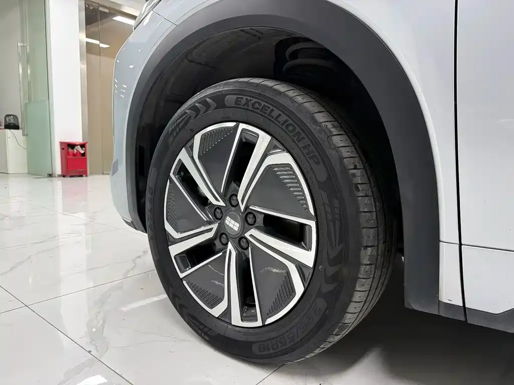 Geely Galaxy Xingjian 7 2025 из CN, фото 4