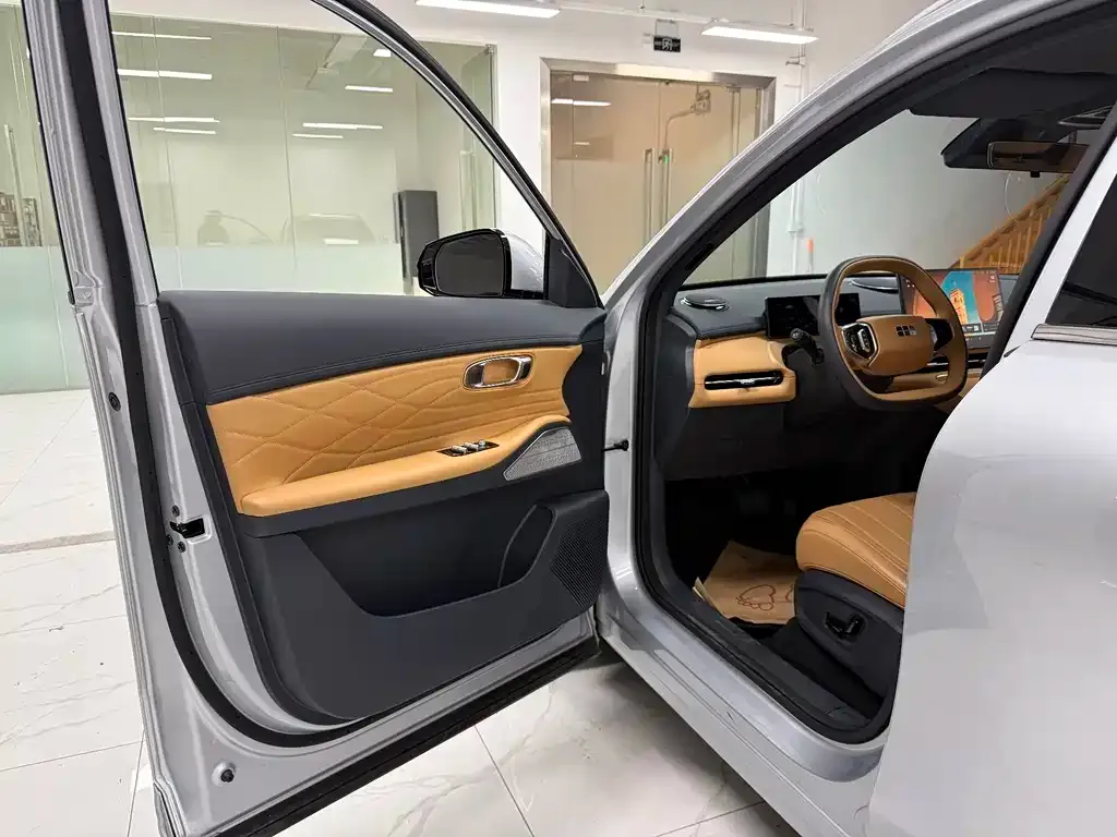 Geely Galaxy Xingjian 7 2025 из CN, фото 10