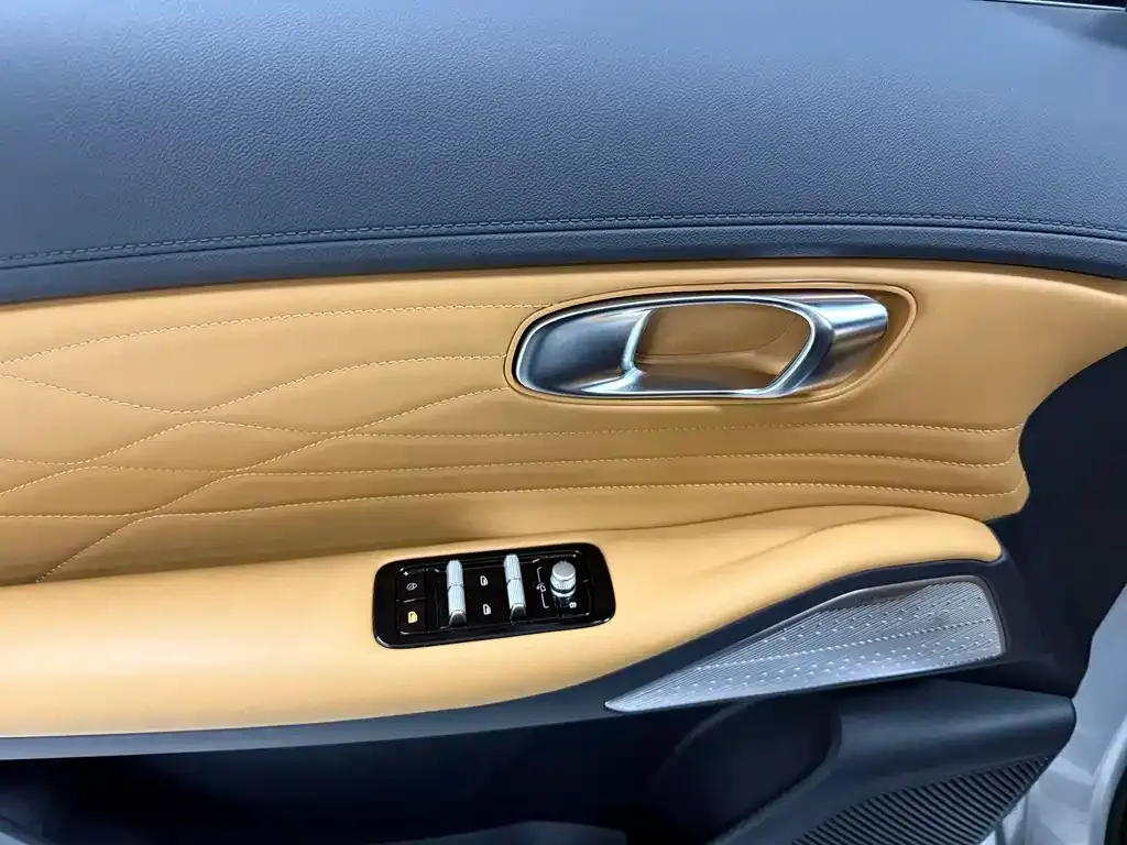 Geely Galaxy Xingjian 7 2025 из CN, фото 8