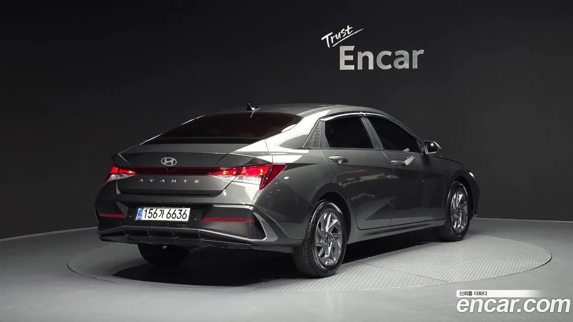 Hyundai AVANTE — фото 4