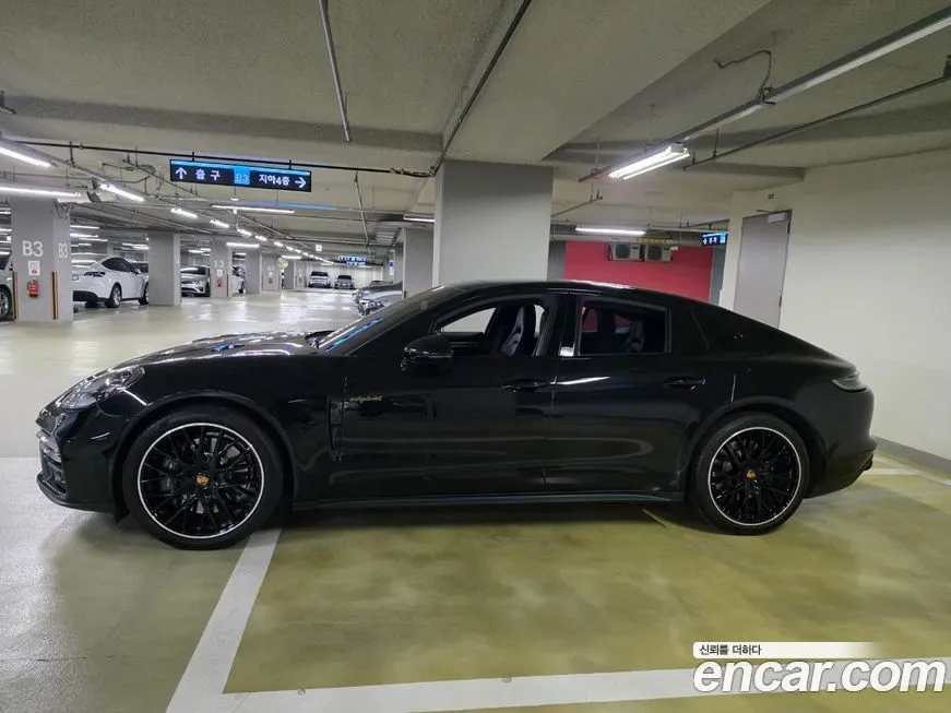 Porsche Panamera 2023 из KR, фото 4