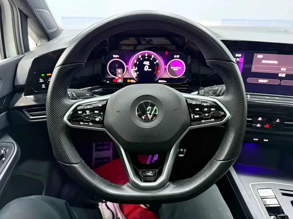 Volkswagen Golf 2022 из CN, фото 4