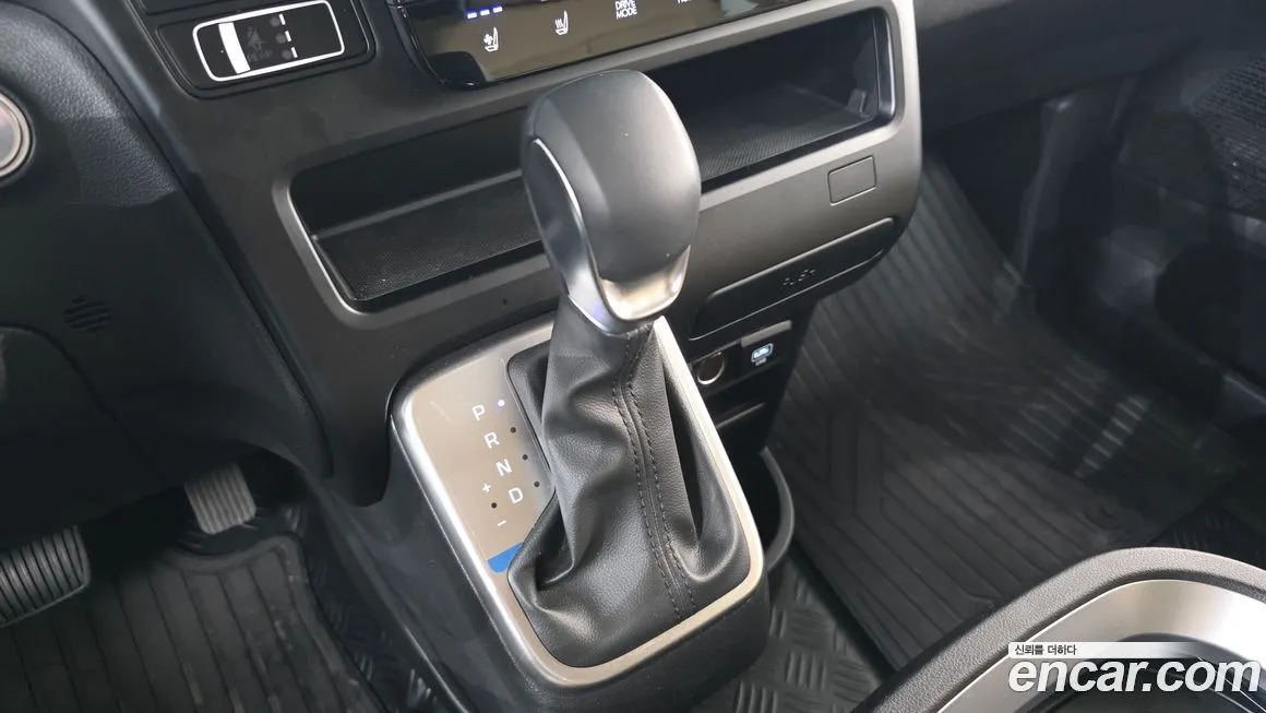 Hyundai Staria — фото 9