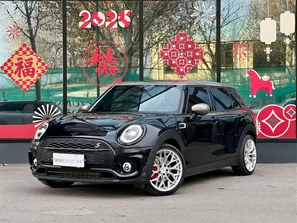MINI Clubman — фото 1