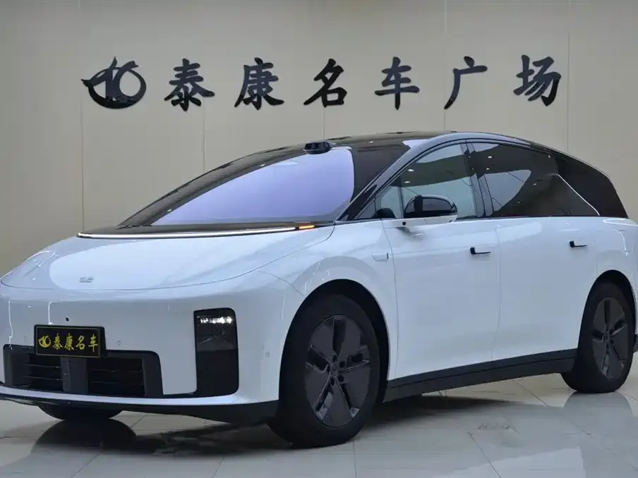 Li Auto i8