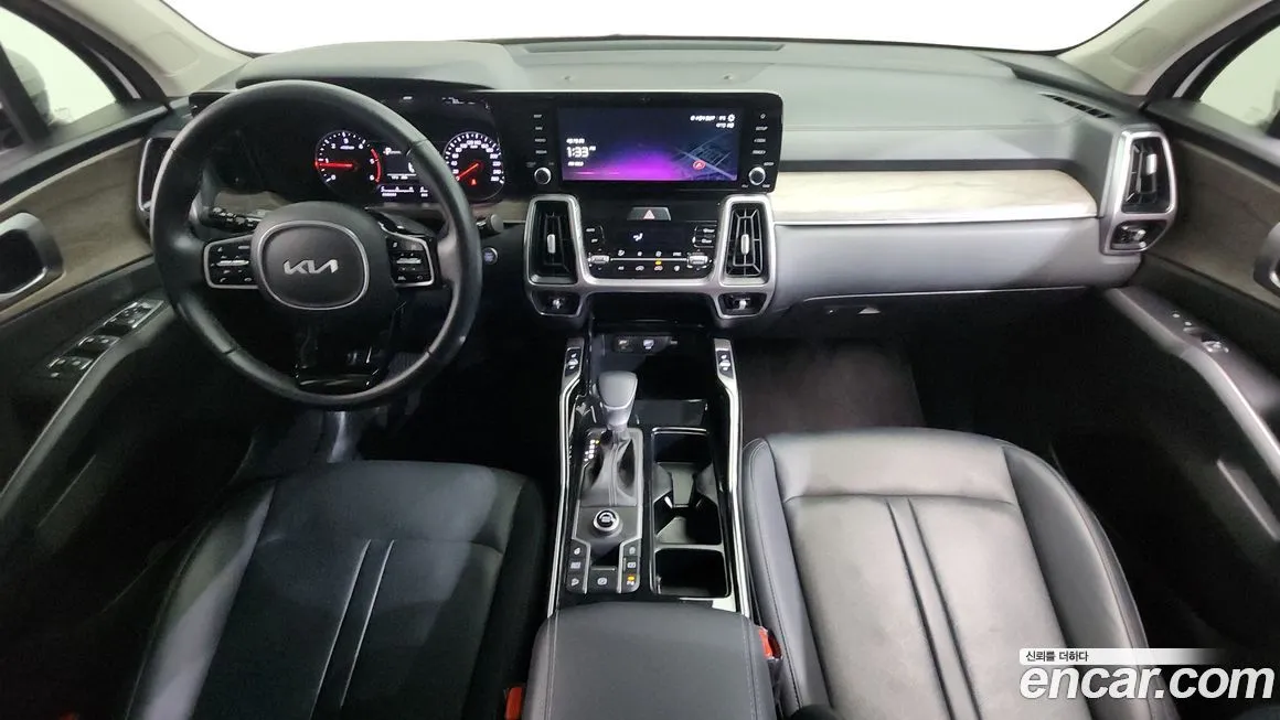 Kia Sorento — фото 4