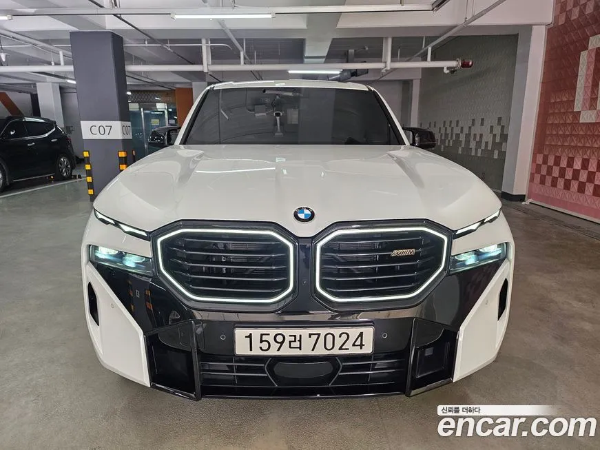 BMW XM — фото 9