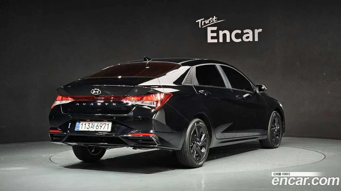 Hyundai AVANTE — фото 2