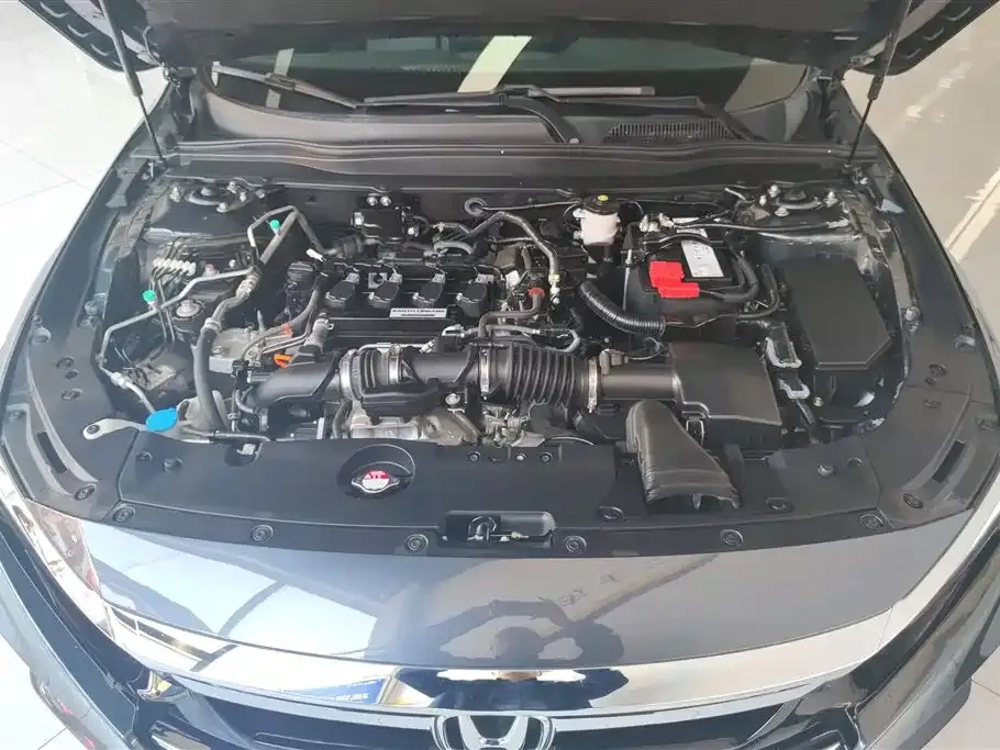 Honda Accord — фото 6
