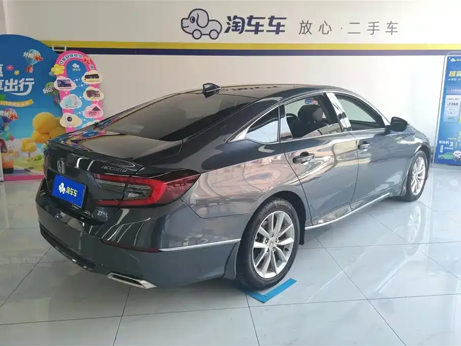 Honda Accord — фото 10
