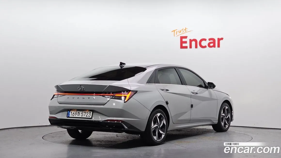 Hyundai AVANTE — фото 4